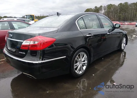 2013 Hyundai Genesis 3.8 z USA, uszkodzony, nr VIN KMHGC4DD0DU257499